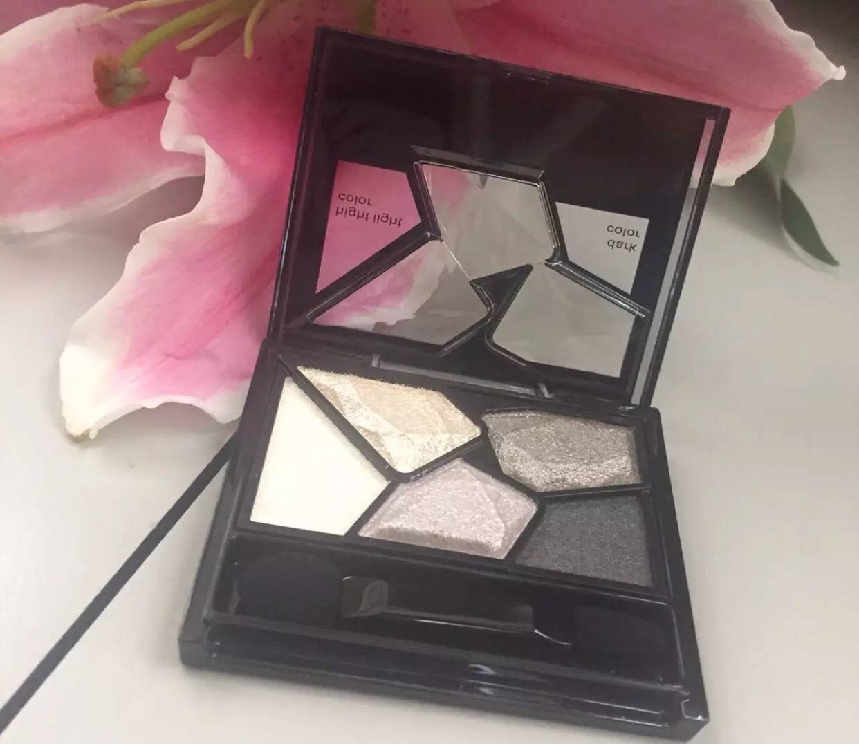 最值得你无限回购的彩妆单品,回购率最高的40款彩妆