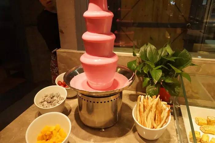 阿尔卑斯比萨牛排自助餐厅神木店,神木比萨