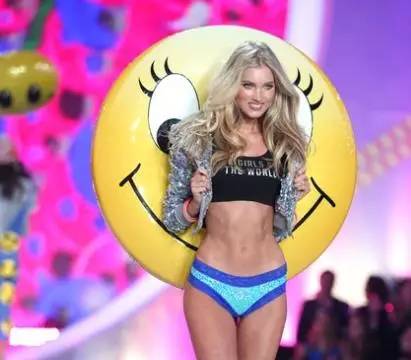 维秘秀上的大胸*党**们