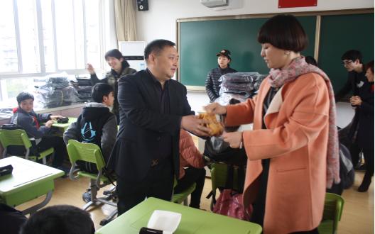 鍏崇埍鏃犲０澶╀娇,鍏崇埍澶╀娇鍏泭娲诲姩