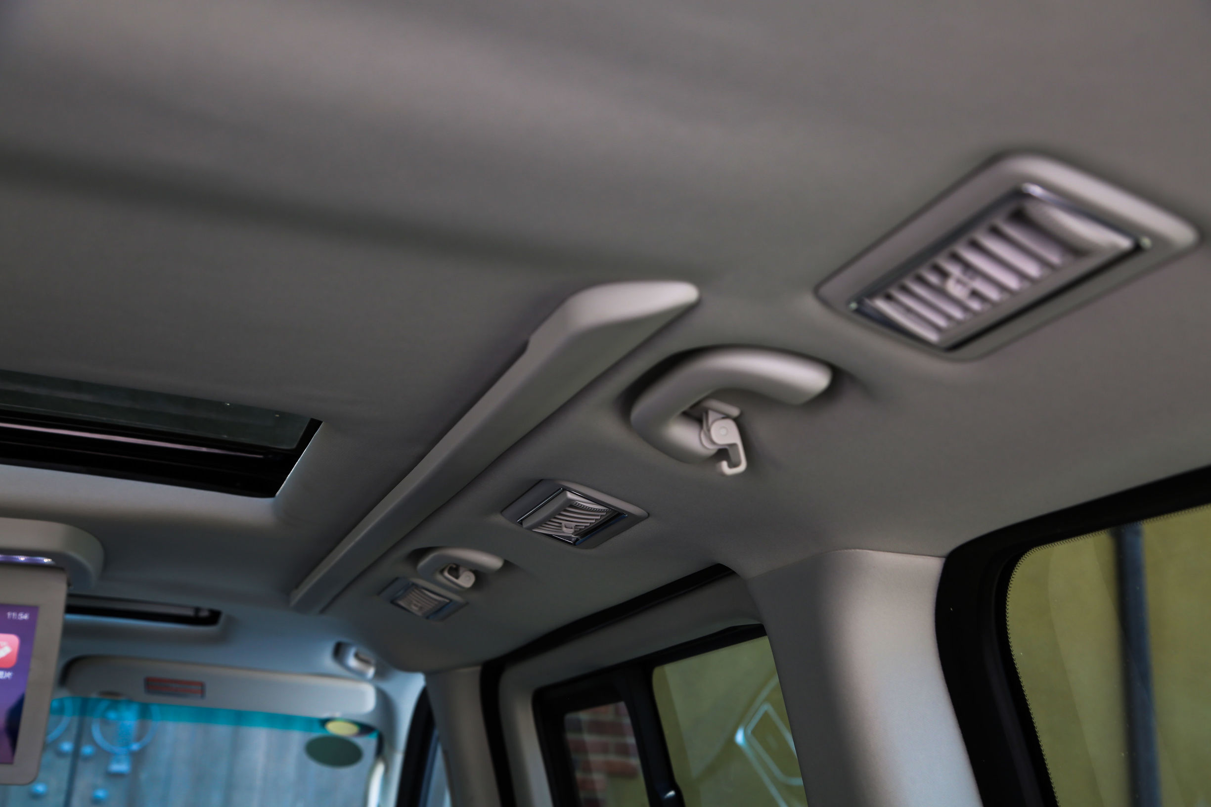 有哪种车后排可以放平睡觉,这款车的后排到底有多舒适