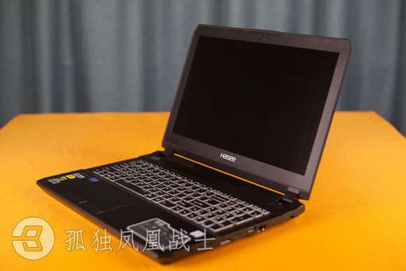 神舟战神z8i711800h3070测评,神舟战神z8-sp7s2清灰
