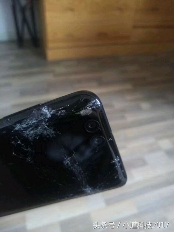 小米6摔后无信号,小米6摔后屏幕断触