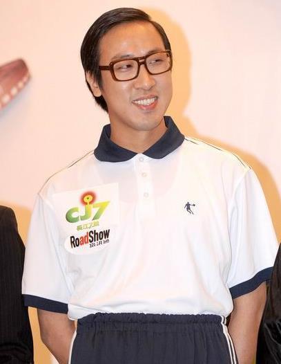 冯勉恒评价周星驰视频,周星驰冯勉恒长江七号采访视频