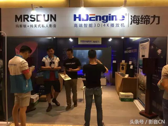 客厅也能成为舞台,客厅影院模式