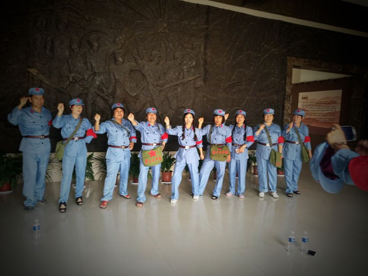 七月的赞歌,七月是首悠扬的赞歌