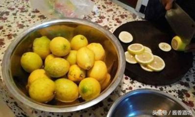 柠檬泡酒做法视频,10斤柠檬泡酒冰糖和柠檬比例