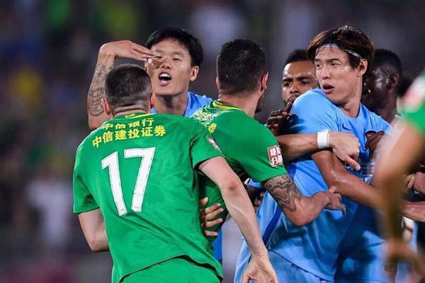 国安庆祝动作引争议,国安苏宁里昂冲突