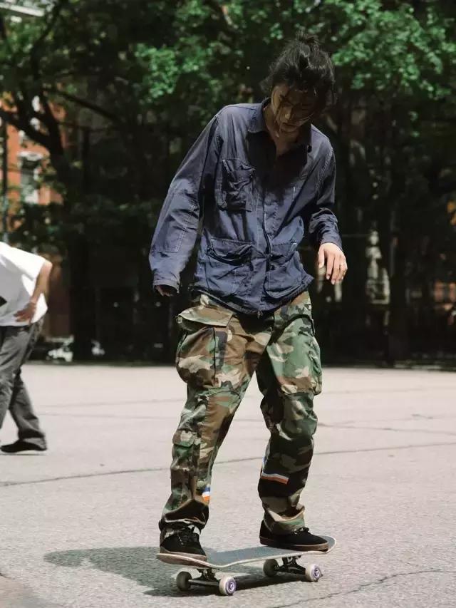 如果你觉得滑板鞋只有VANS和Nike的话，那我现在想教你做人了