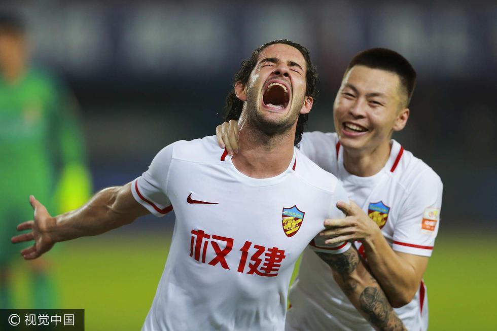 他曾是广州恒大的挚爱但今夜他这样回报广州球迷