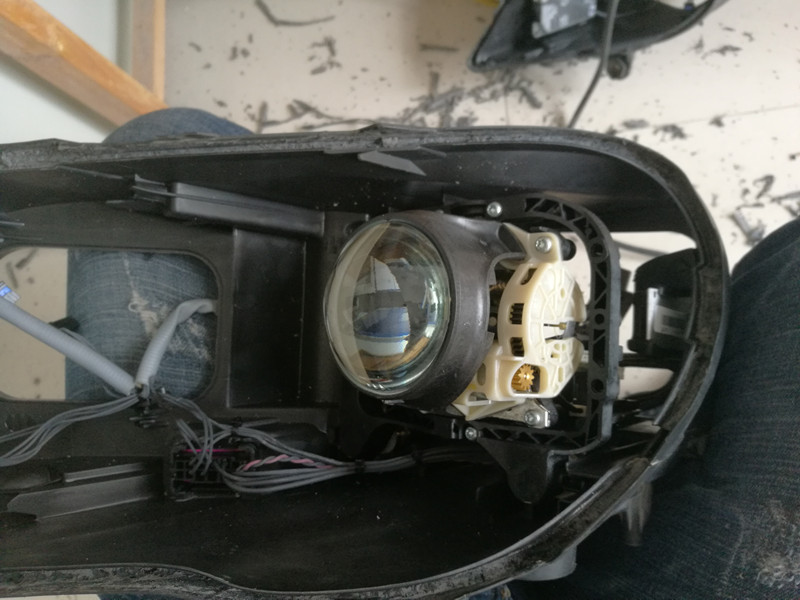 菏泽大众辉腾来夜狼汽车照明升级车灯