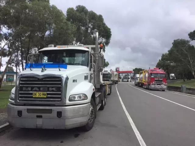 澳大利亚右舵车,澳大利亚行驶靠左还是靠右