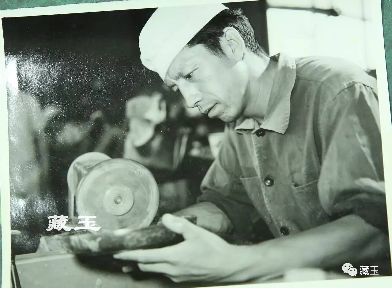 老照片旧时光带你看40年代的北京,七十年代的北京玉器厂