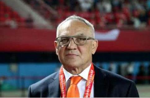 鲁能力量训练,鲁能青训攻击型中场