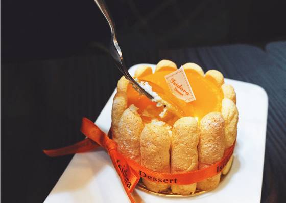 冒险暗访大武汉的“狗粮”制造地，一个小时后我居然也沦陷了！