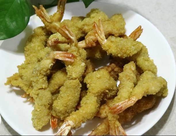 基围虾的新吃法，一口一个，老公直夸比外面卖的好吃几十倍，一个人吃一盘都不过瘾