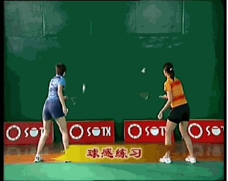 羽毛球沉浸式对打,力气大对打羽毛球有好处吗