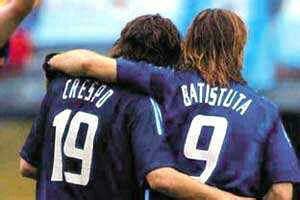 克雷斯波和巴蒂斯图塔谁厉害,克雷斯波和巴蒂观战