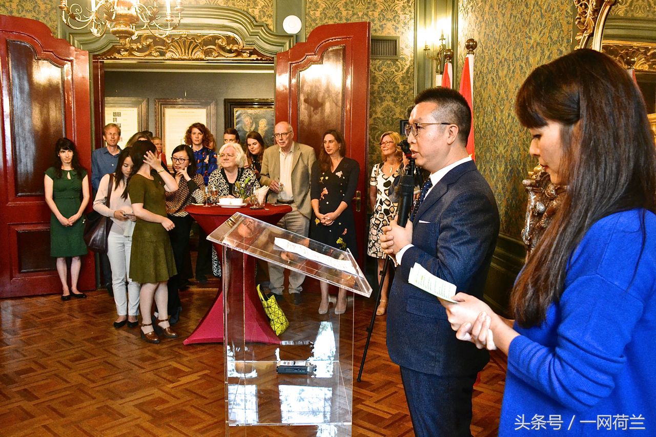 让世界发现中国的美卢浮宫,让世界看到中国的美中国服饰