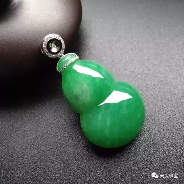 翡翠雕刻太阳轮的寓意,翡翠雕刻锦灰堆的寓意