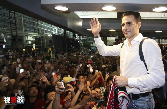 卡纳瓦罗最重要的还是必胜的决心,卡纳瓦罗带领球队重新找回自信