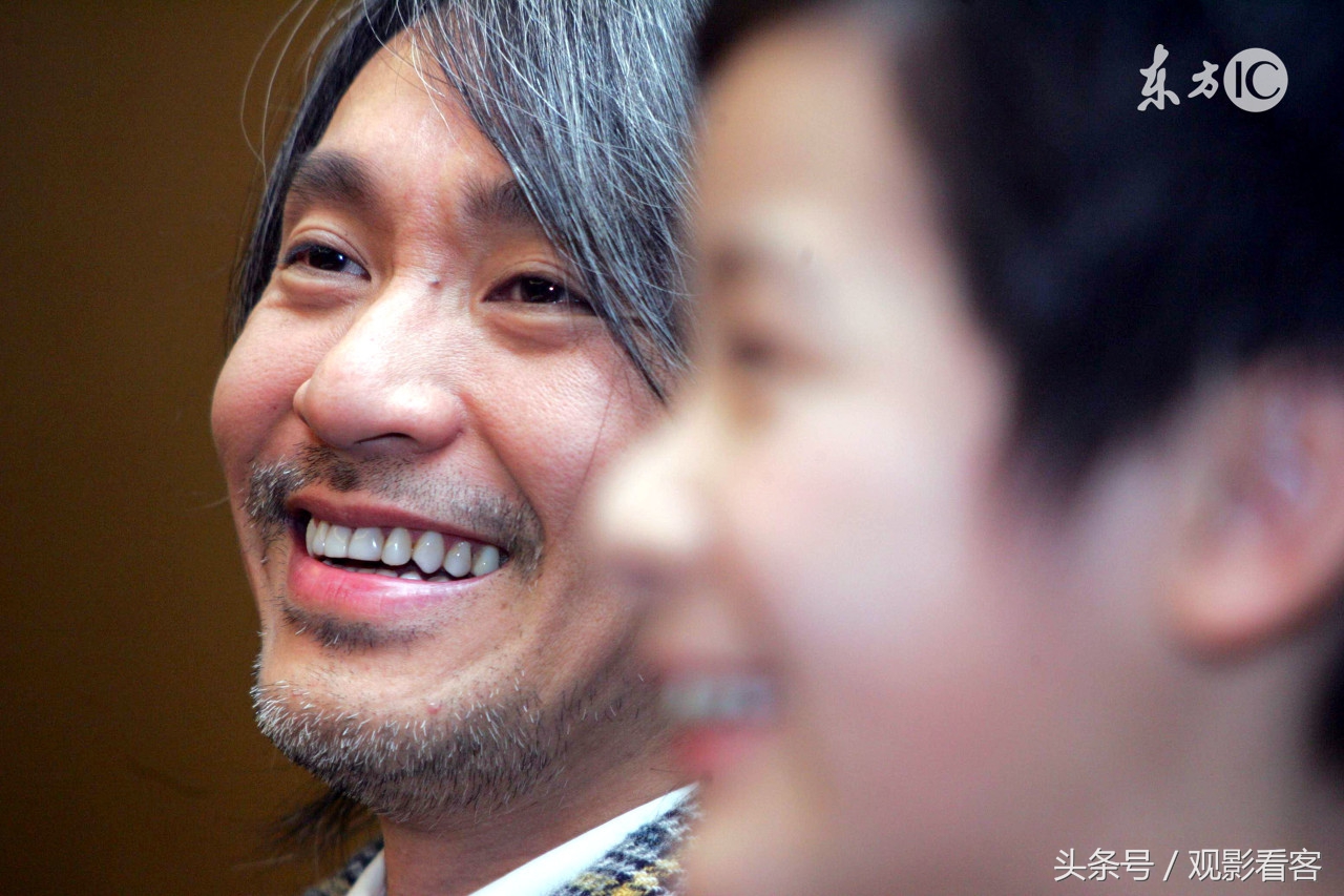 93年采访周星驰完整,周星驰在采访时哭了全集