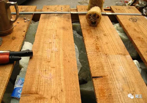 韩国玉矿开采商是如何赚中国人钱的？这篇文章告诉你