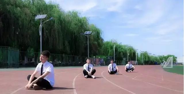 学长带你逛校园西安翻译学院,西安翻译学院学姐带你练口语