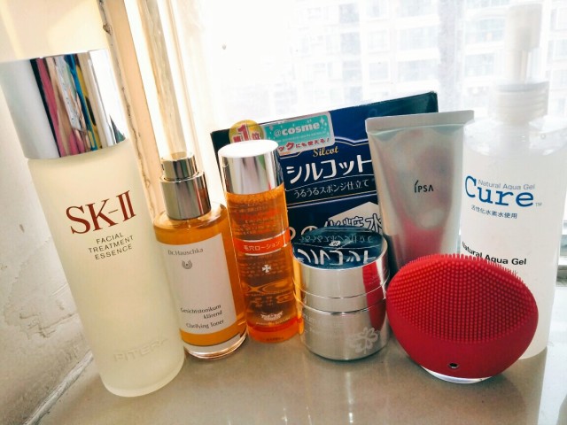 油皮洗面奶祛痘去黑头收缩毛孔 (敏感肌肤怎么收缩毛孔去黑头)