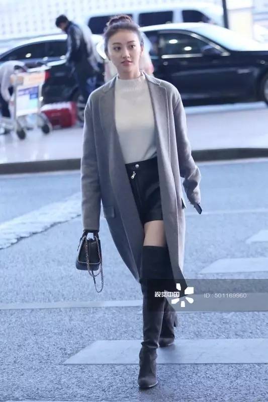 景甜活动照太时尚了美到不行,景甜在娱乐圈的长相
