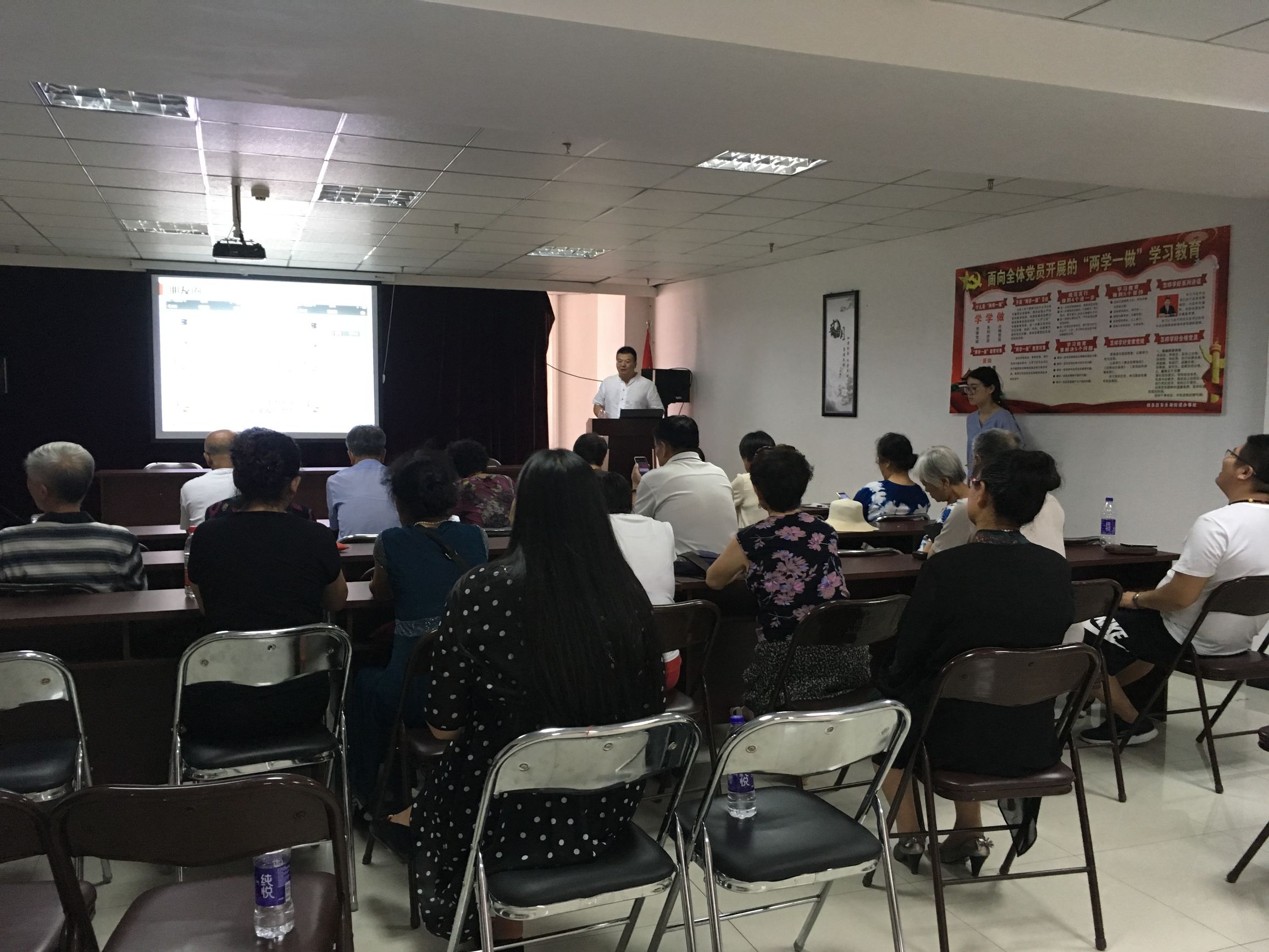 如何正确引导老年人网购,教老年人淘宝网上购物