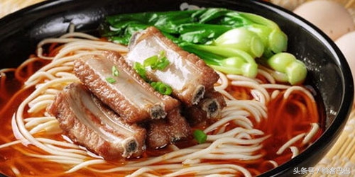 小面馆怎么做才能挣钱,网红面馆生意火爆