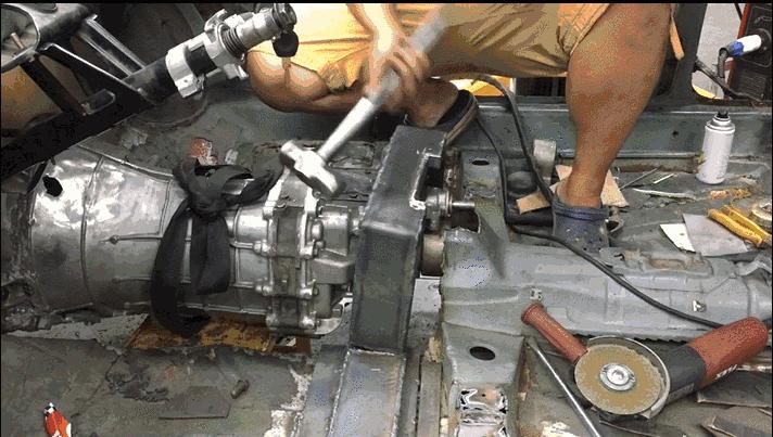 爆改五菱不算啥，氮气加速的捷达来虐他