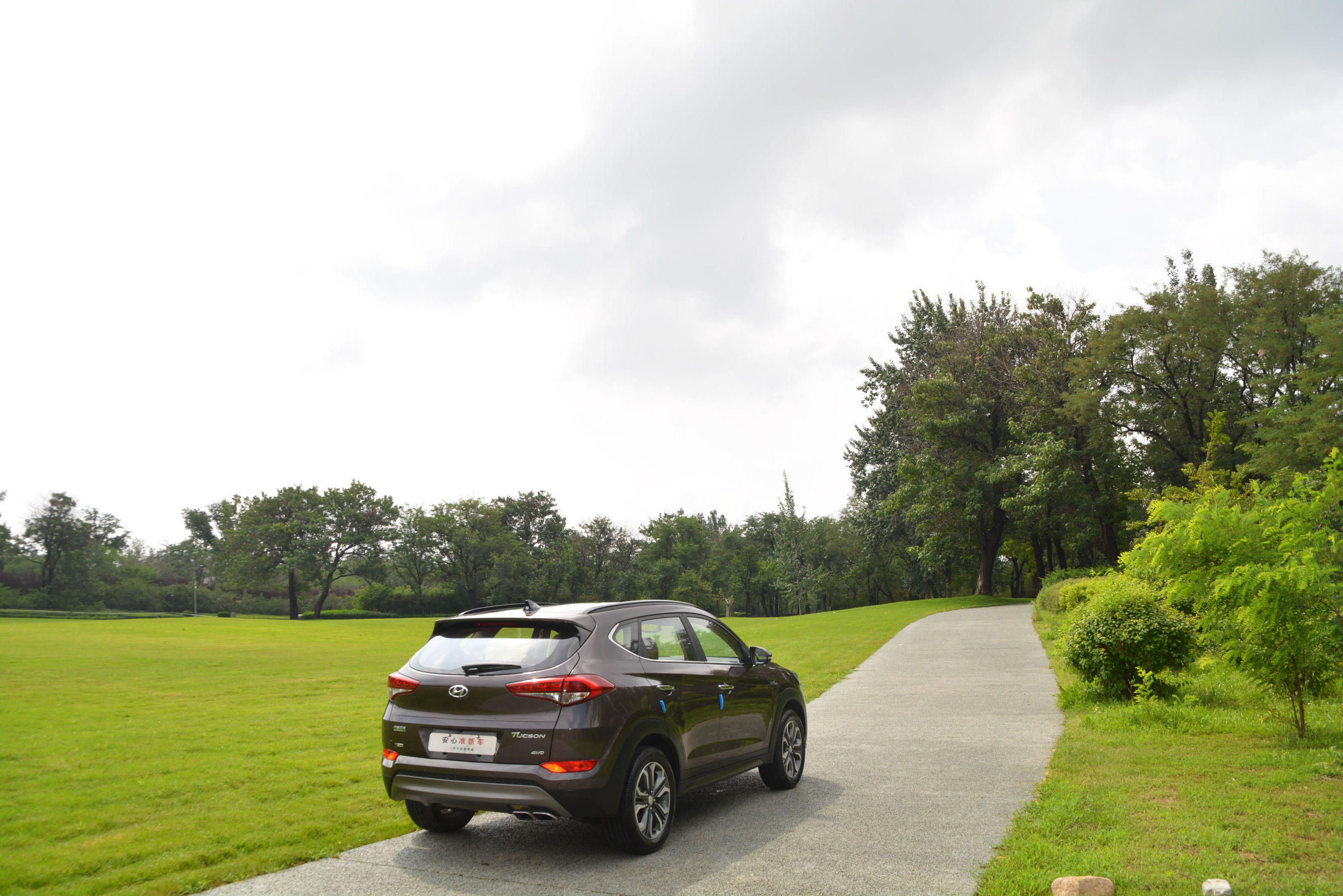 现代途胜四驱二手车11年,2020现代途胜2万公里值多少钱