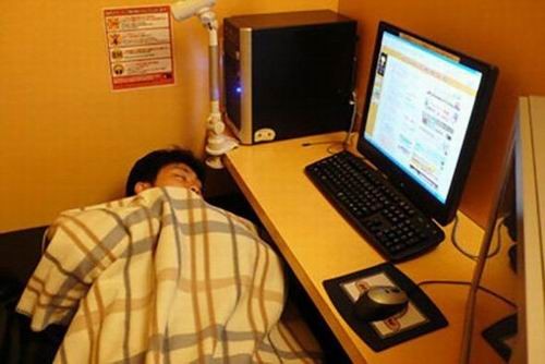 网吧遇到过哪些尴尬的事,你在网吧遇到过最尴尬的事