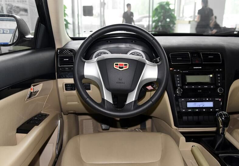 吉利帝豪ec8评测,吉利ec8博瑞