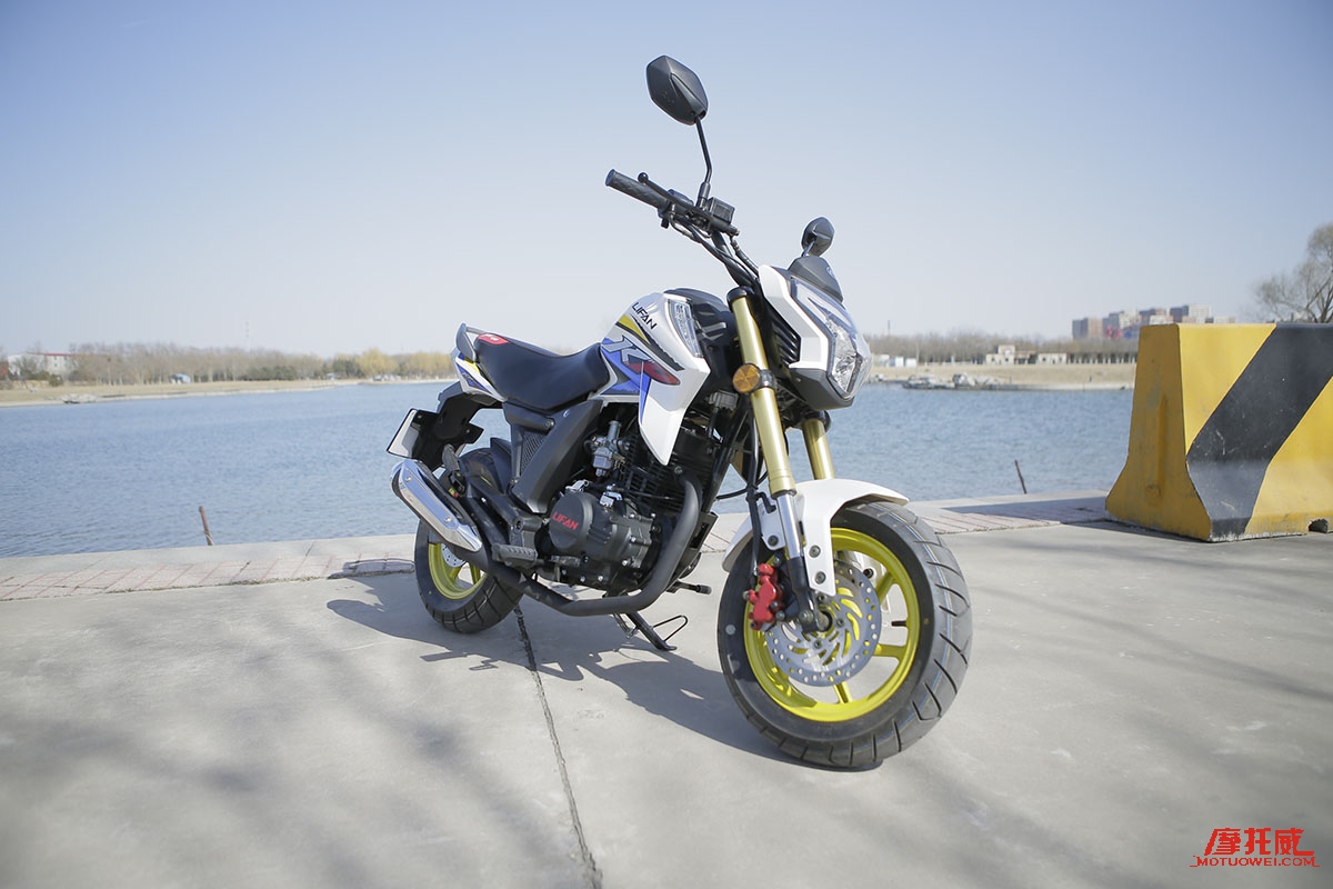 《原创试驾》城市运动小MINI力帆KPMINI摩托车试驾