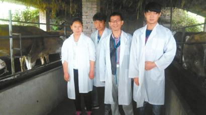 自贡教师肝癌去世捐献眼角膜爱生如子进藏区护送家访学生