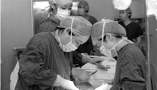 怀孕六个月竟然想着生二胎,生孩子不慎重怎么办