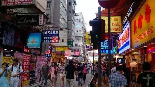 寻找隐藏在旅游胜地的文化绿洲丨香港书店地图