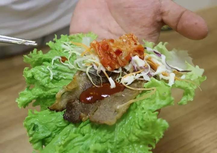 一碗不正经的肥牛饭,下班去哪吃