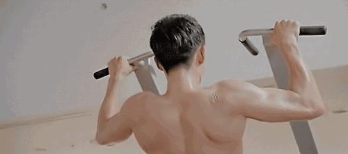 周三团丨我安排接下来的两周让宋仲基天天陪你,请注意查收!