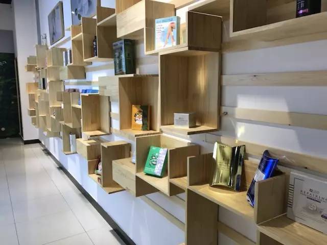 上海外高桥国际化妆品,外高桥保税区进口商品店