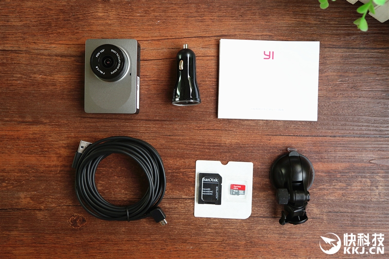 小蚁智能行车记录仪使用说明书,小蚁行车记录仪1015测评