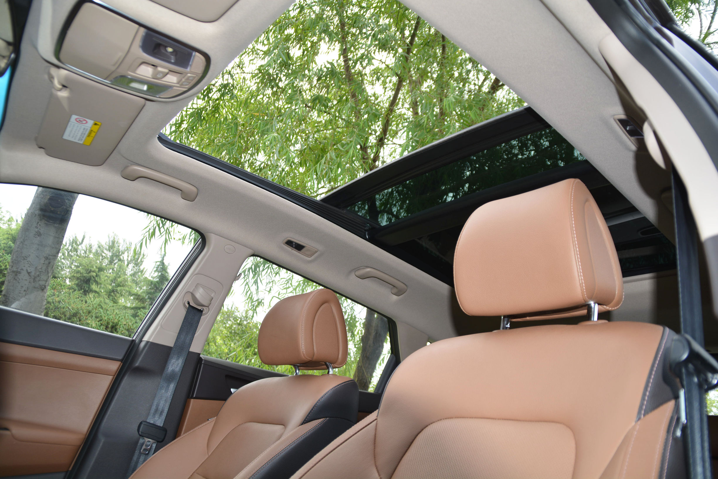 现代途胜四驱二手车11年,2020现代途胜2万公里值多少钱