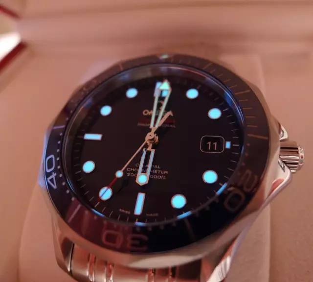 哪种手表的夜光效果最好看,手表夜光最好的是哪一款