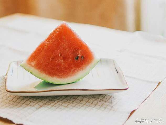 西瓜解暑的正确吃法,冰镇西瓜的100种吃法