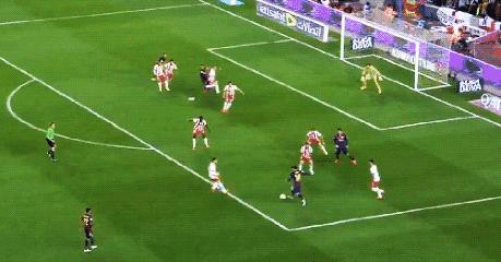 足球绝代双骄之——梅西——球门颤抖吧！