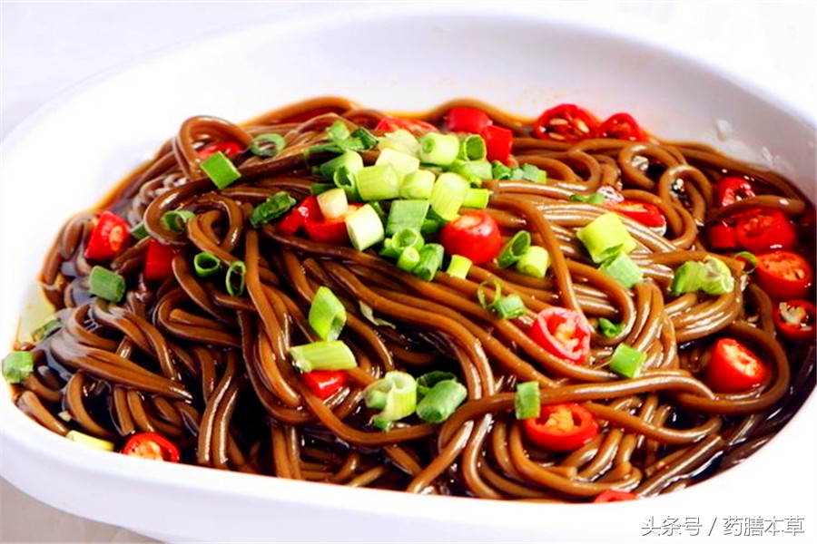 凉拌蕨根粉的酸辣汁怎么调,酸辣凉拌蕨根粉做法