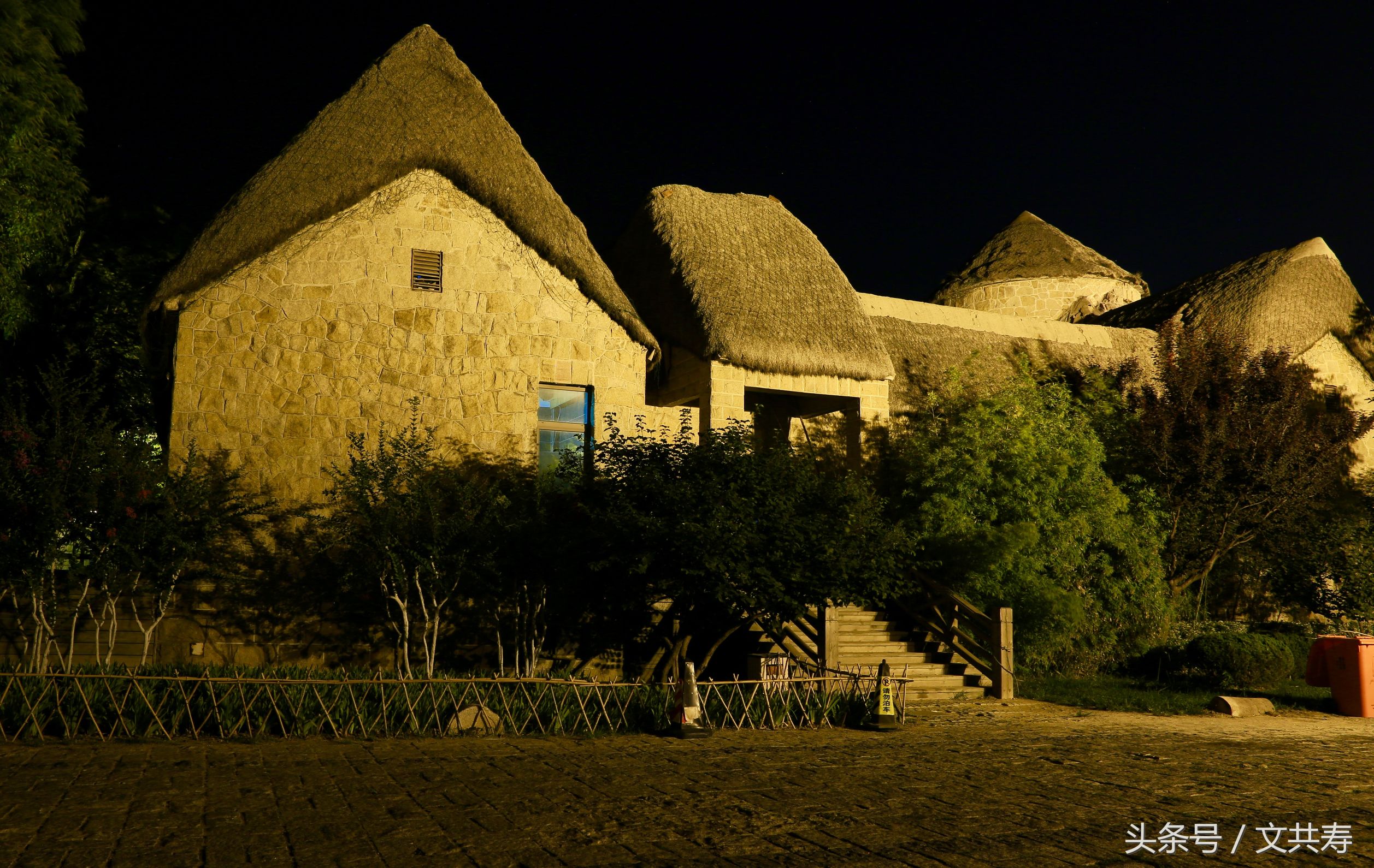 威海宛如梦幻的童话世界,威海雪夜风景